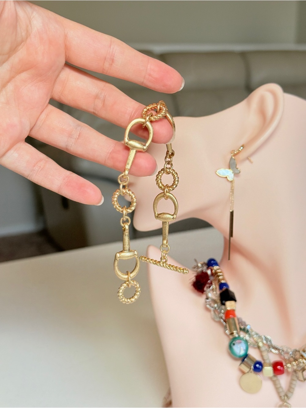 Gold Link Charm Bracelet - Women Jewelry - Picture 6 of 8